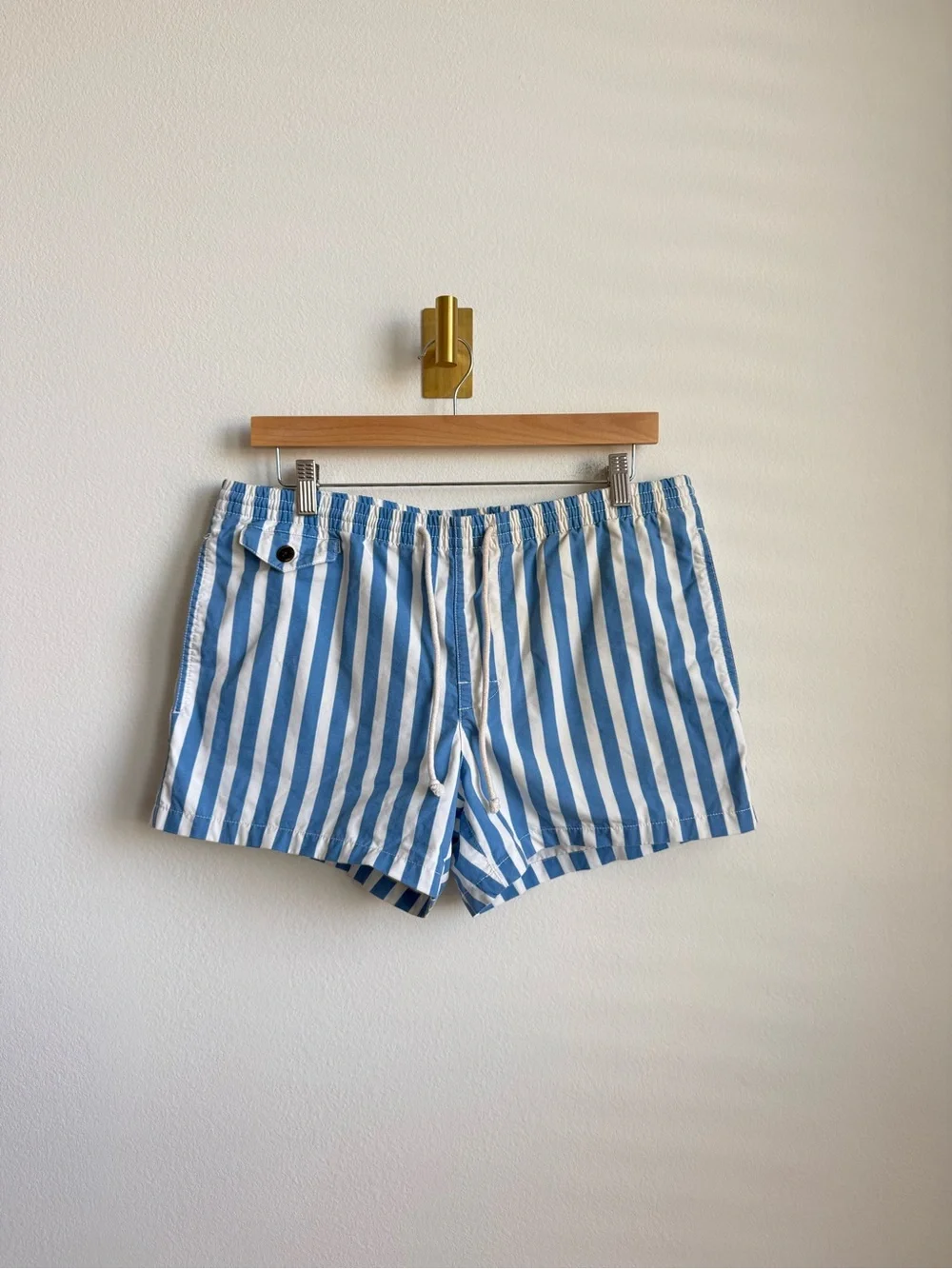 Club Monaco Men's Blue White Striped Swim Trunks Shorts Size M